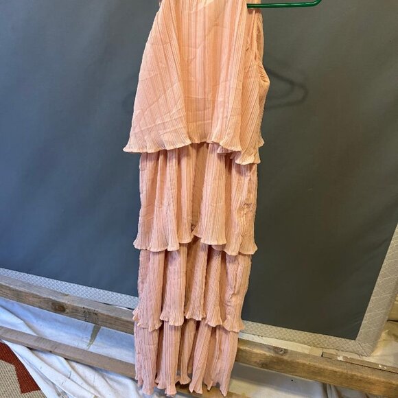 DRESSES - Picture 5 of 8